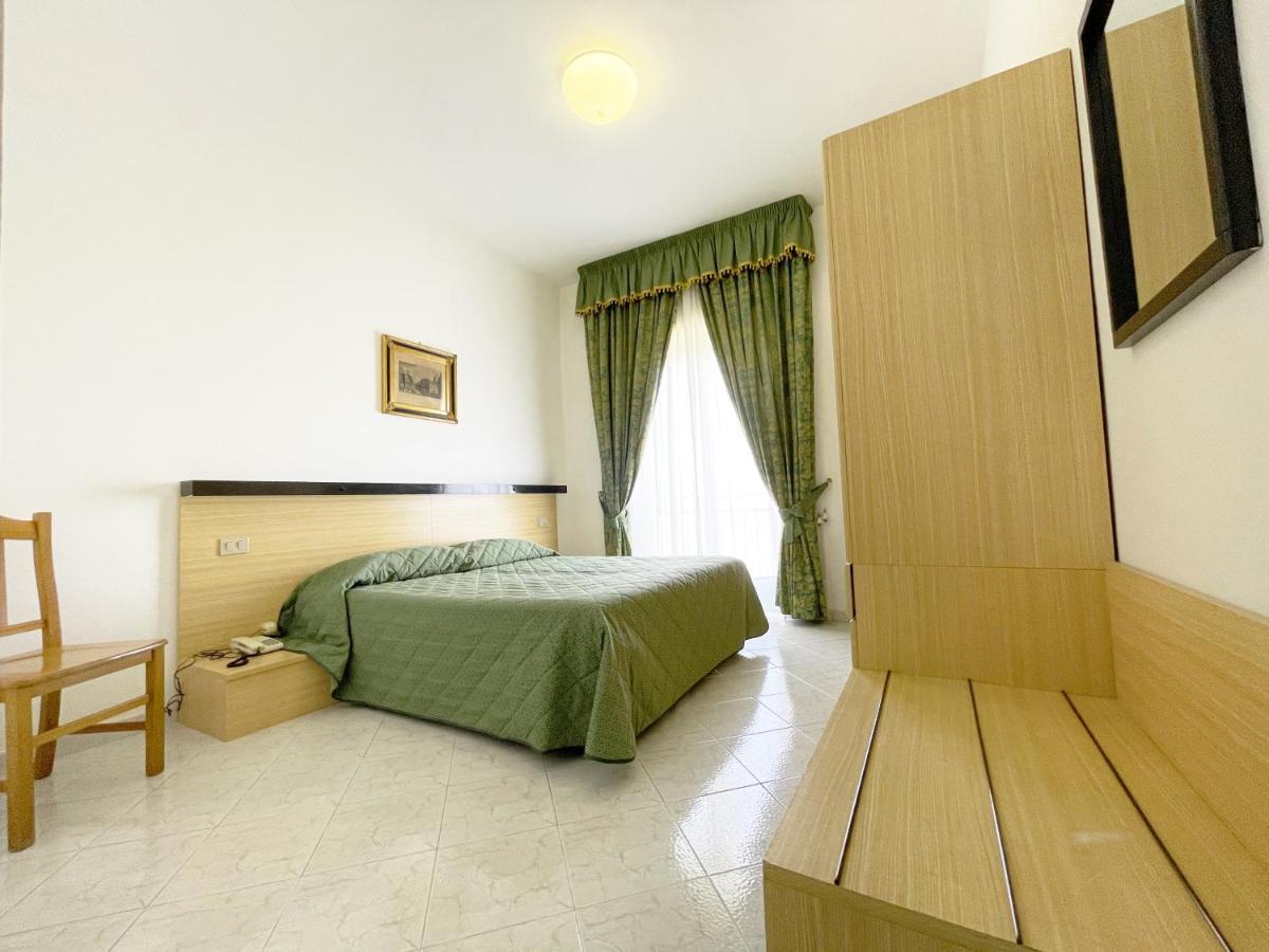 Hotel Reginella 3*